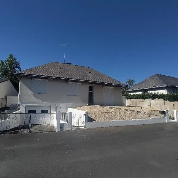 Maison Chaleureuse，位于绍莱的酒店