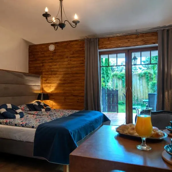 Detlafówka Kaszubski Resort，位于德布吉的酒店