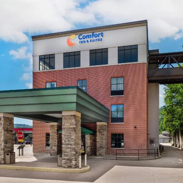 Comfort Inn & Suites Marquette - Prairie du Chien，位于Marquette的酒店