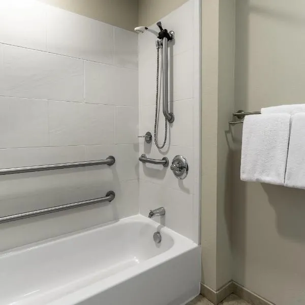 Hyatt House Richmond - Short Pump，位于肖特帕姆的酒店
