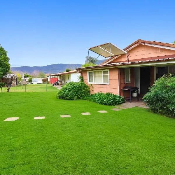 Pether Cottage - Talbingo NSW，位于Talbingo的酒店