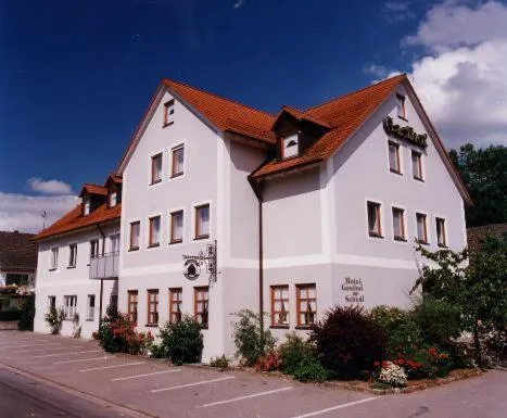 城堡酒店，位于Unterrohrenstadt的酒店