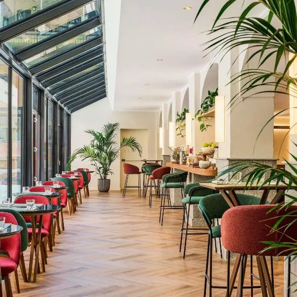 Hotel Giacomo Morra Alba - Handwritten Collection,位于阿尔巴的酒店