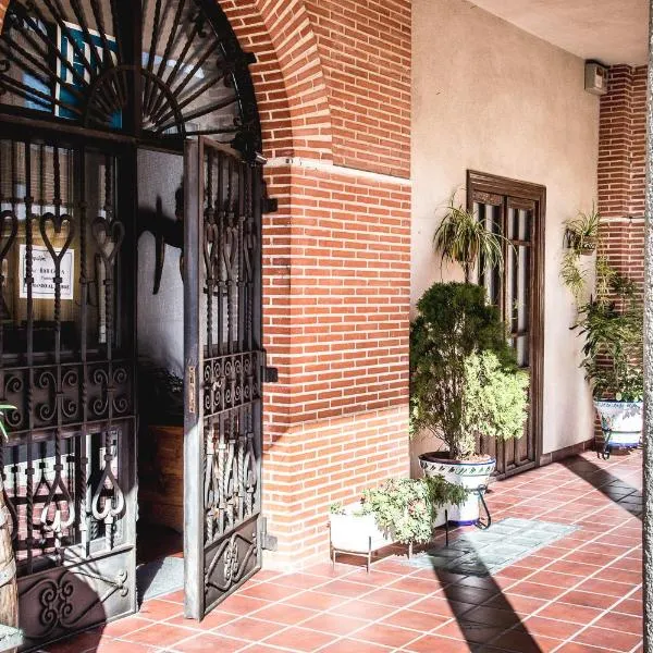 戈雅II号旅馆，位于Carbonero el Mayor的酒店