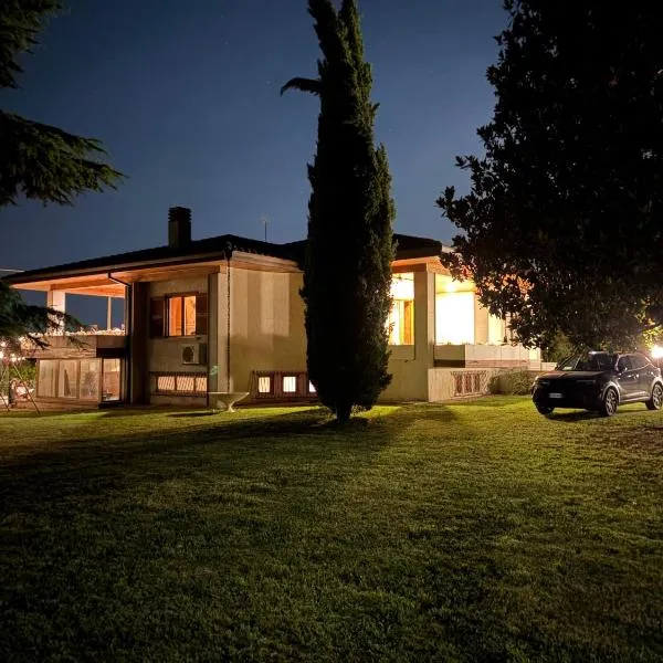 Villa Zina，位于Pasiano di Pordenone的酒店