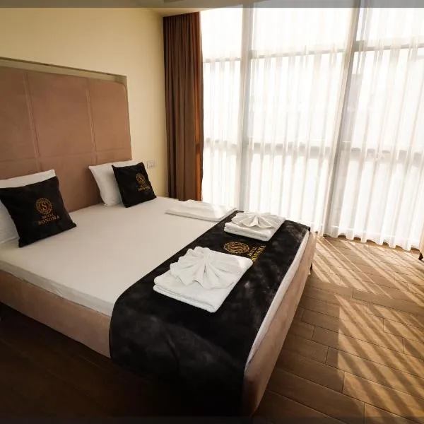 Hotel Sonoma,位于Kosovo Polje的酒店