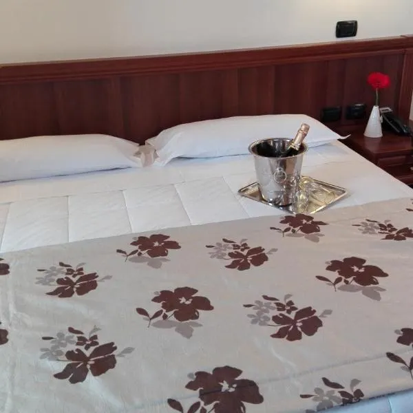 科尔特德格里伊斯腾斯酒店，位于Castelnuovo Rangone的酒店