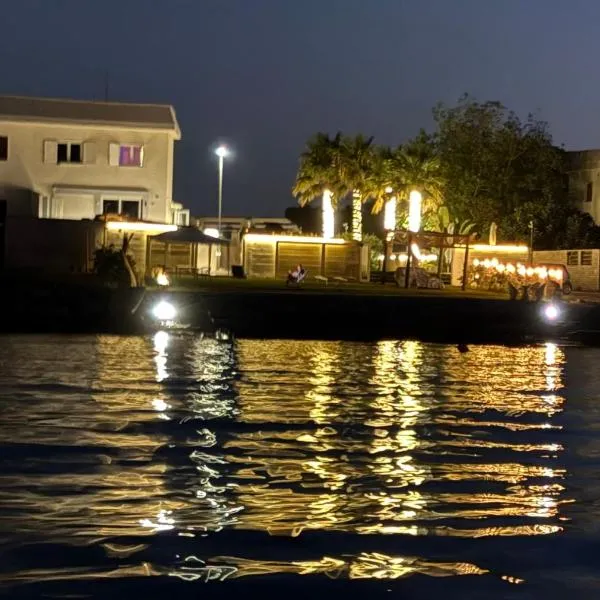 Bari Sea Paradise View，位于巴里的酒店