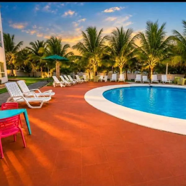 Front Beach apartment，位于Palo Grande的酒店