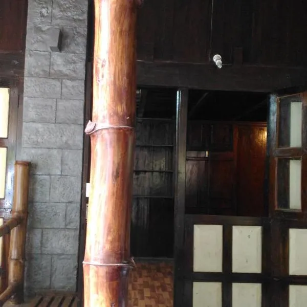 Wood House Munnar，位于蒙纳的酒店