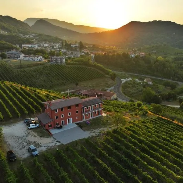Ca' Perenzin,位于Tarzo的酒店