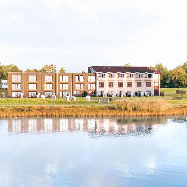 BE BIO Hotel be natural - direkt am Wasser，位于滕宁的酒店