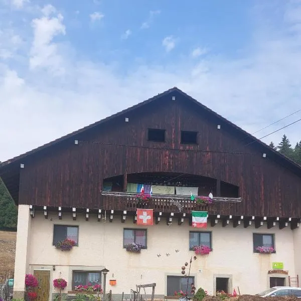 Chambres d'hôtes Petit Martel，位于Les Ponts-de-Martel的酒店
