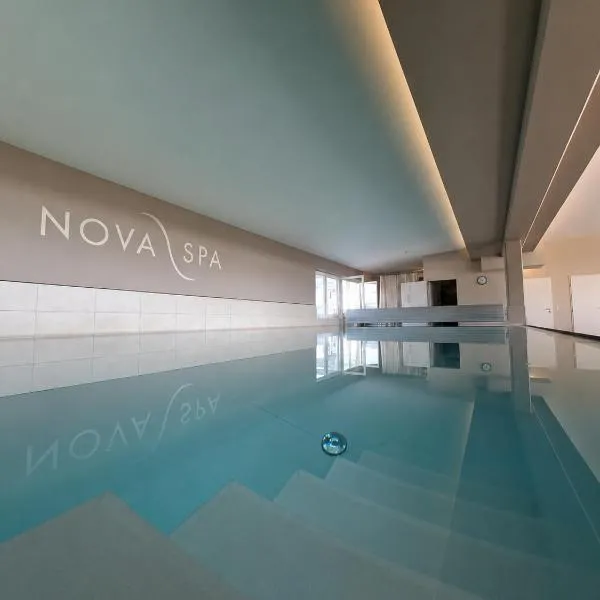 NOVAPARK Flugzeughotel Graz，位于格拉茨的酒店