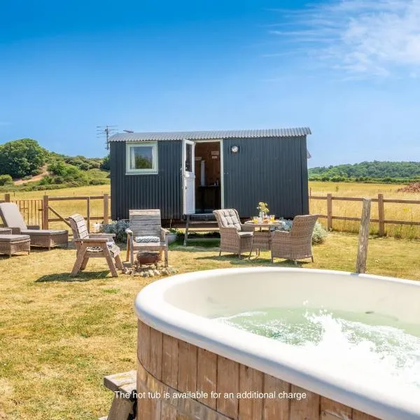 Saltmarsh Hut,位于Stiffkey的酒店