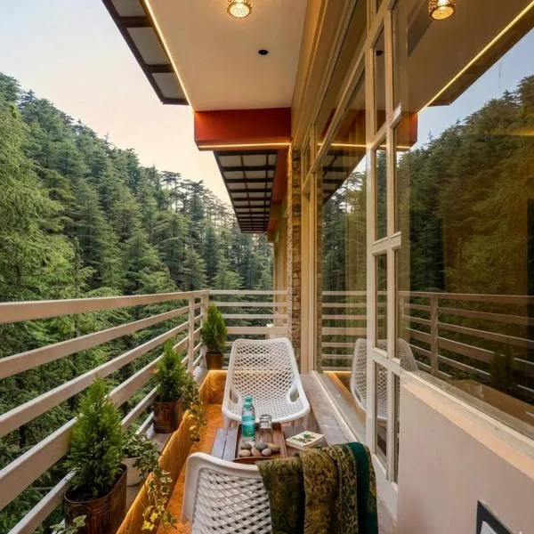 Decent Stays Rooms and Apartments,位于西姆拉的酒店