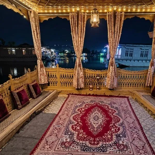 THE Bombay Group of House Boat，位于斯利那加的酒店