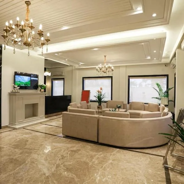 The ELET near Amritsar Airport,位于阿姆利则的酒店