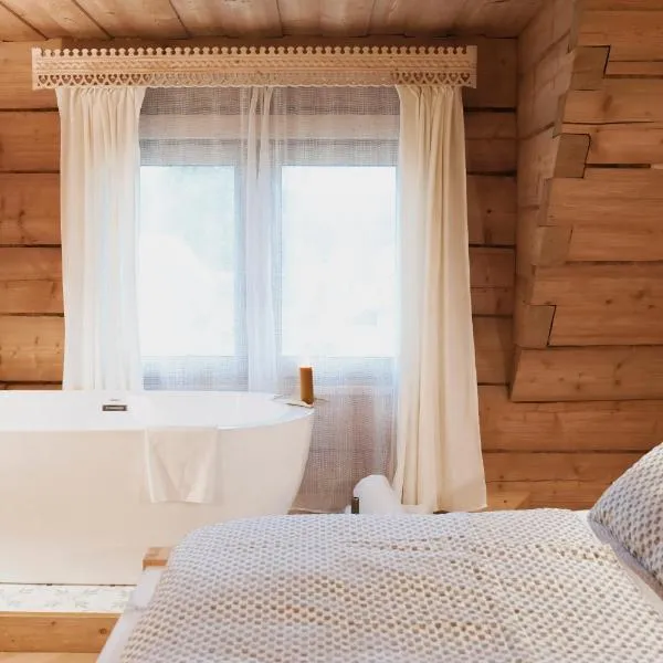 Willa Madejówka - Apartamenty z Widokiem na Góry i Wanną z Jacuzzi，位于扎布的酒店