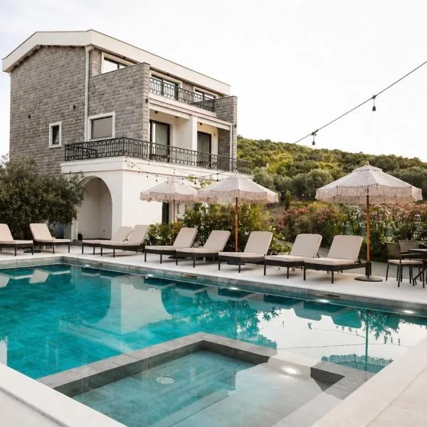 Carolea Villas - Boutique Hotel & Villas，位于乌尔齐尼的酒店