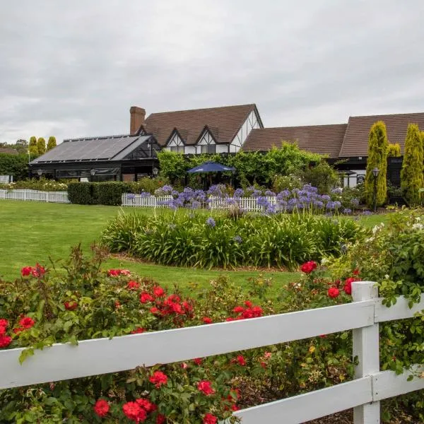 米克奥西斯酒店，位于Hackham的酒店