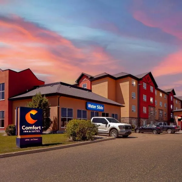 Comfort Inn & Suites Red Deer - Highway 11,位于雷德迪尔的酒店