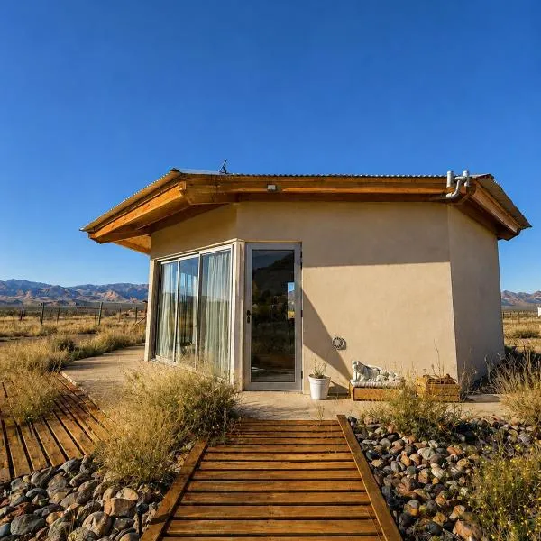 Refugio privado con vistas a la cordillera，位于乌斯帕亚塔的酒店