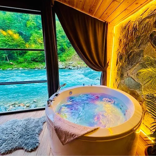AYDER Diamond River - Luxury Bungalows & Chalets，位于贾马里海姆森的酒店
