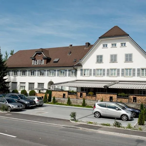 盖斯特豪斯迪艾珀尔酒店，位于里施的酒店