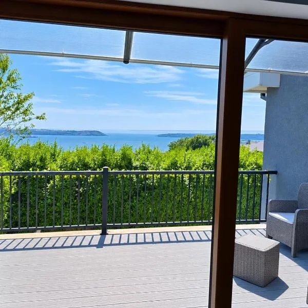 Sea View Apartment，位于科芙的酒店