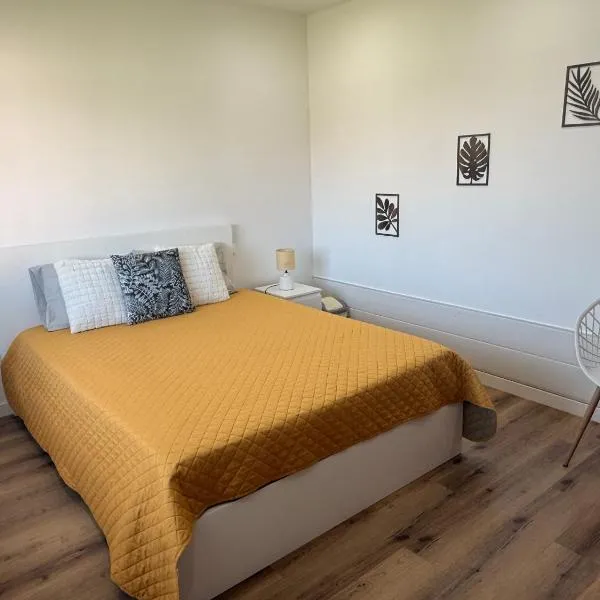 Almaré Guest House，位于Calhetas的酒店