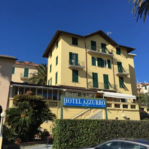 Hotel Azzurro，位于瓦拉泽的酒店