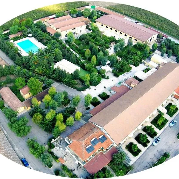 特努特圣弗朗西斯科酒店，位于San Ferdinando di Puglia的酒店