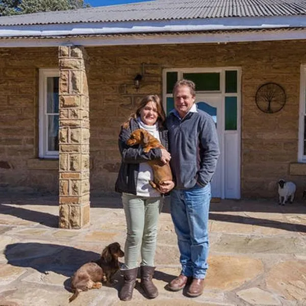 Hillmoor Stone Cottage，位于Hillvue的酒店