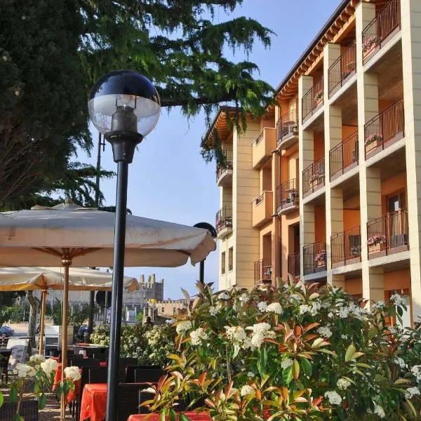 Hotel Lido，位于托里德尔贝纳科的酒店