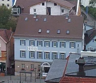 德雷克恩尼格酒店，位于Stimpfach的酒店