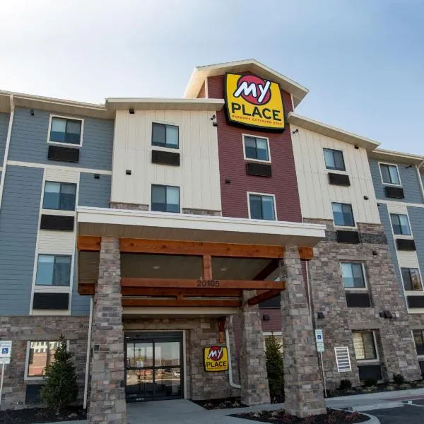 My Place Hotel-Kansas City/Independence Mo，位于利斯萨米特的酒店