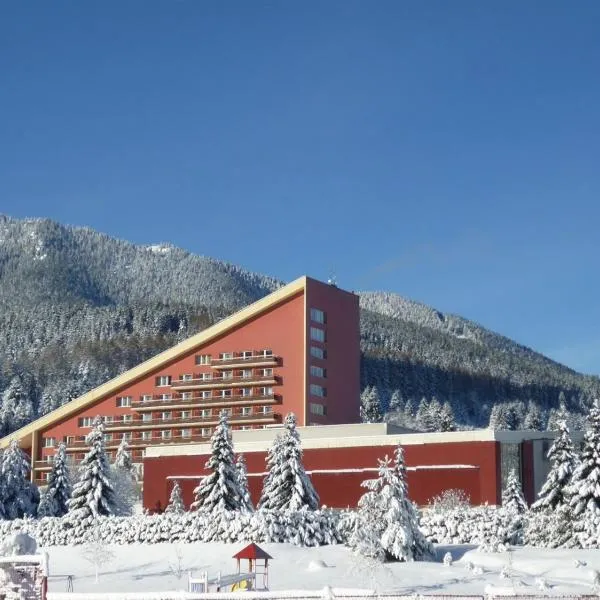 Hotel SOREA MÁJ，位于Trstené的酒店
