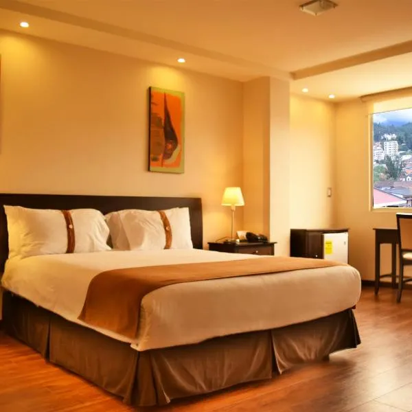 萨莫拉诺皇家酒店，位于Las Pitas的酒店