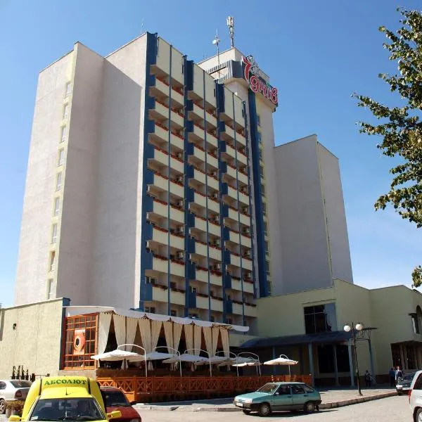 波多利斯基卡米安奈斯七天酒店，位于Zubrivka的酒店