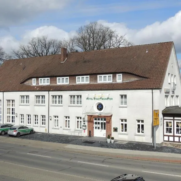 Hotel Stadt Munster，位于Brockhöfe的酒店