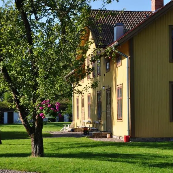 STF格拉斯布鲁克特旅馆&公寓，位于Tjällmo的酒店