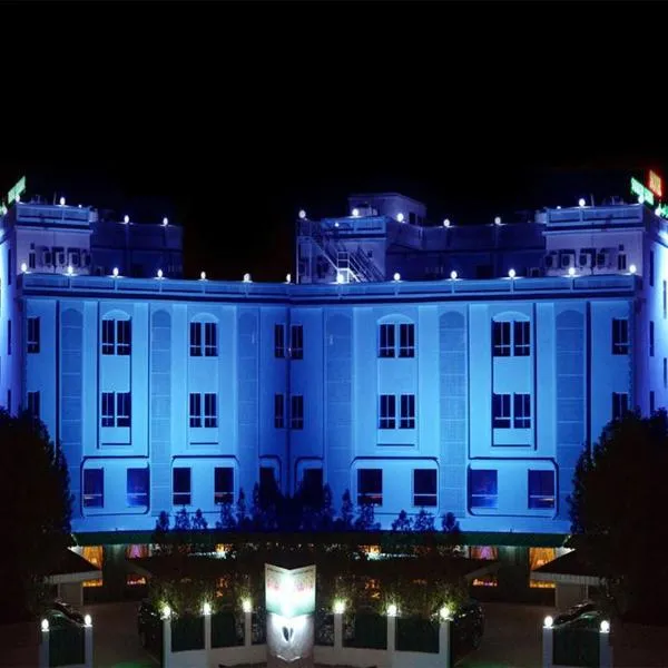 萨摩沙酒店，位于Ghursheba的酒店