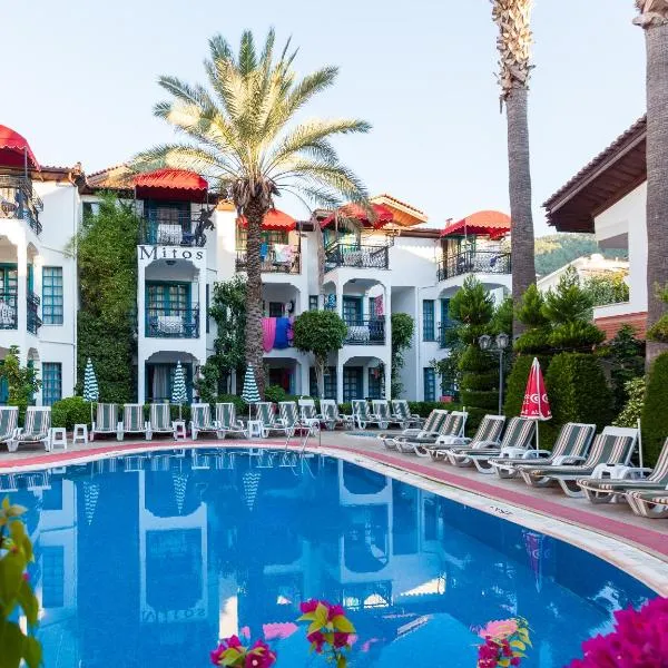 Mitos Apartments，位于马尔马里斯的酒店