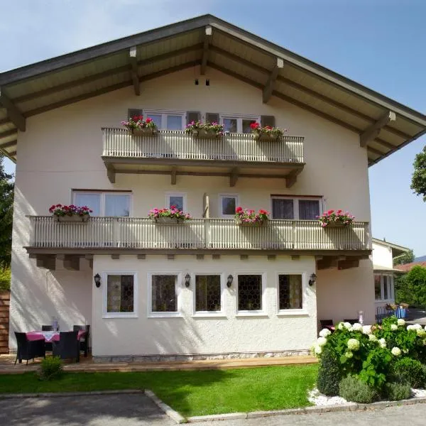 Hotel Berlin Tegernsee，位于若特阿赫-埃根的酒店