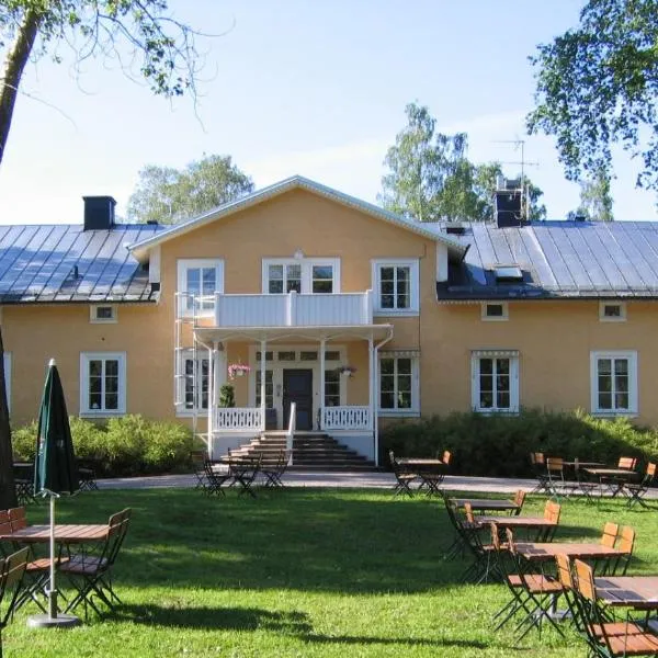 朗诗唐布鲁克酒店，位于Stjärnsund的酒店