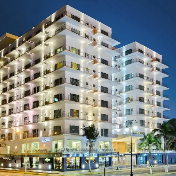 韦拉克鲁斯安坡里奥酒店，位于韦拉克鲁斯的酒店