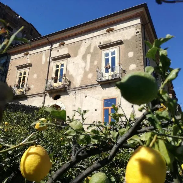La Casa sul Blu Albergo Diffuso，位于Mandia的酒店