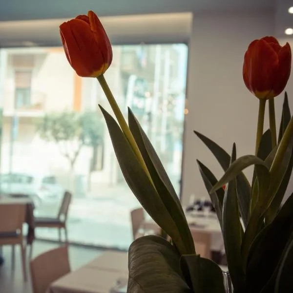 瑞纳里餐厅酒店，位于玛格丽塔萨沃亚的酒店