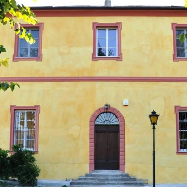Villa Eugenia，位于Castelletto Soprano的酒店